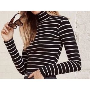 Reformation | Striped Cropped Turtleneck sz Small